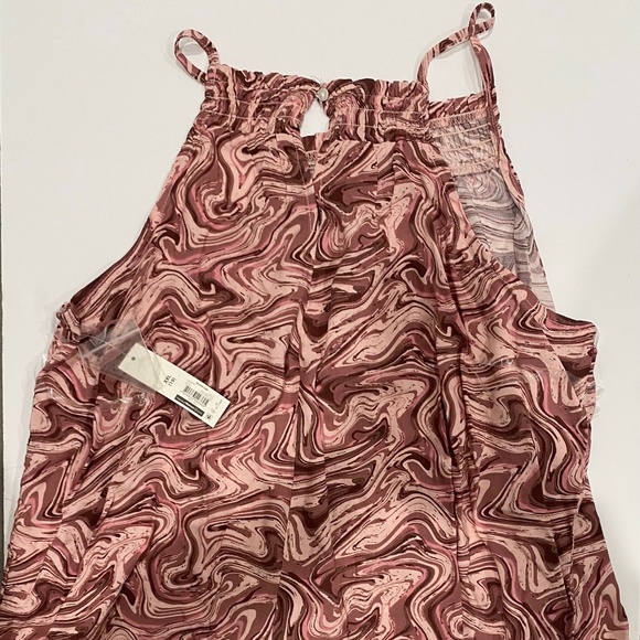 Cute top - Picture 1 of 1